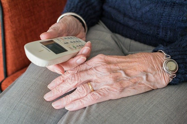 best phone for hearing impaired seniors