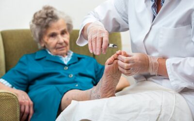 Foot Problems in Elderly: Best Tips for Managing