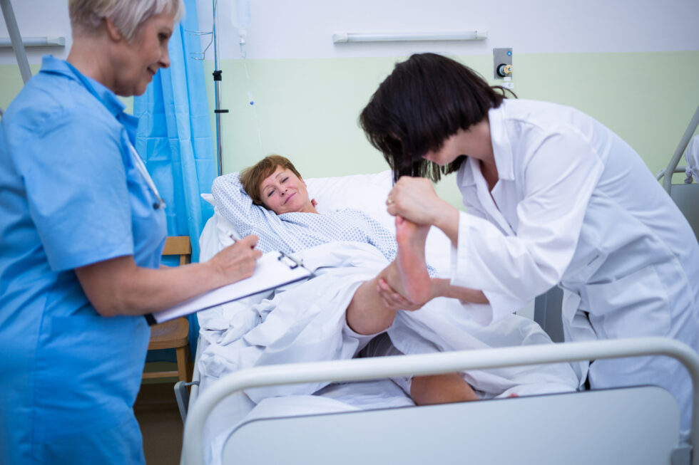 No-Cost CNA Training Los Angeles | Certified Nurse Assistant Program